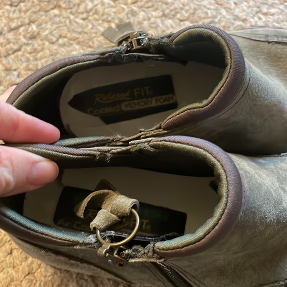 Skechers Relaxed Fit Air Cool Boot NWOT - Picture 3 of 5